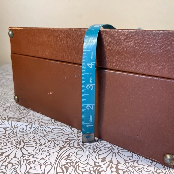 TRAV-L-BAR Vintage Luxury Entertaining travel bar. - Picture 10 of 12